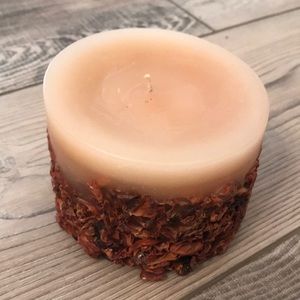 Foral Candle NWOT